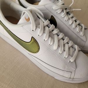 New Nike Blazer Low White/Metallic